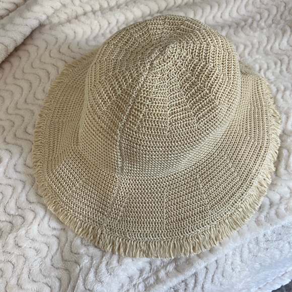 Sun hat - Picture 4 of 4